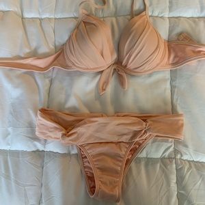 Victoria’s Secret bikini